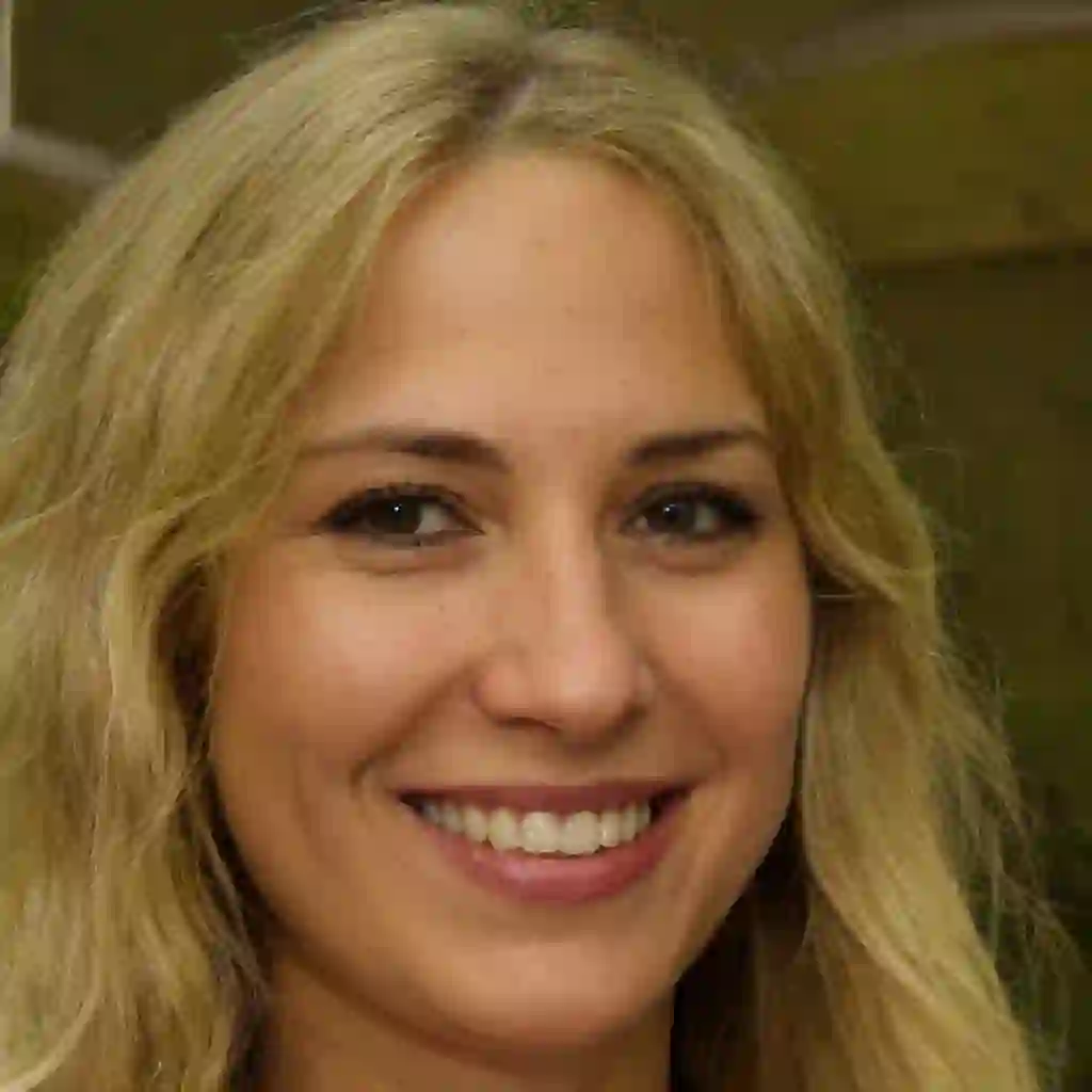 Porträt von Stefanie Cole