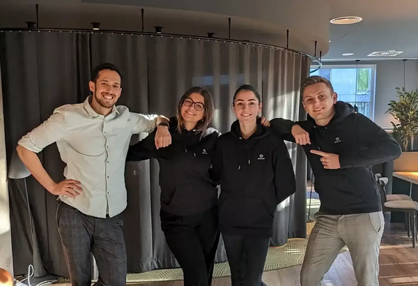 Team Foto GIVEAJOY