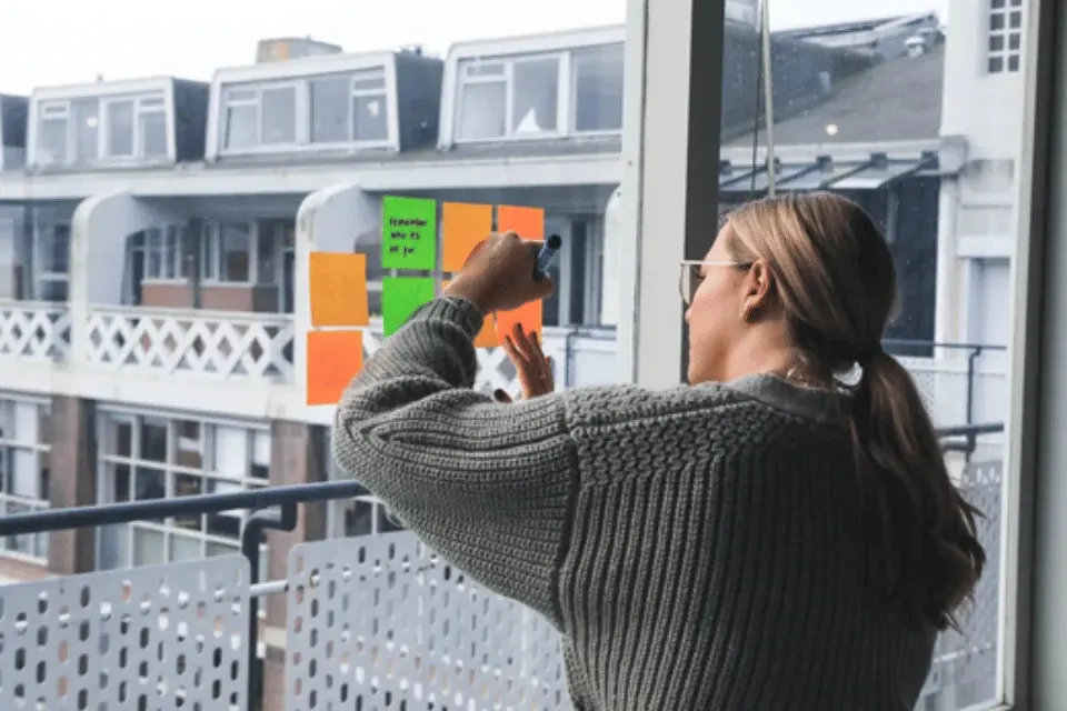 Säule 4 der Mitarbeiterbindung - Arbeitgebermarketing und Employer Branding